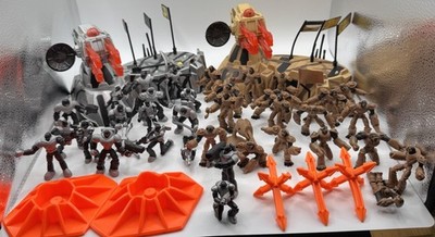Trendmasters 2001 Rumble Wars 35 Mini Figures + 5 Mines +2 Turrets READ DETAILS