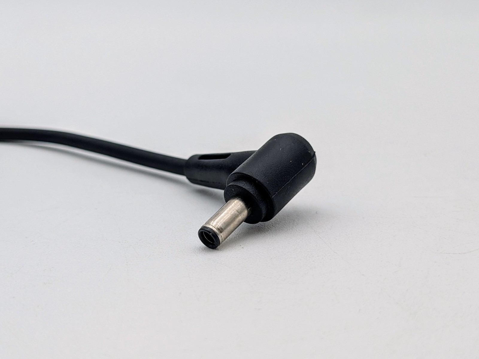 ADP-65DW A AC Power Adapter Charger 65W 4.5*3.0MM