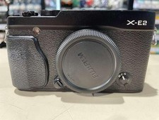 FUJIFILM X-E2 Mirrorless Camera