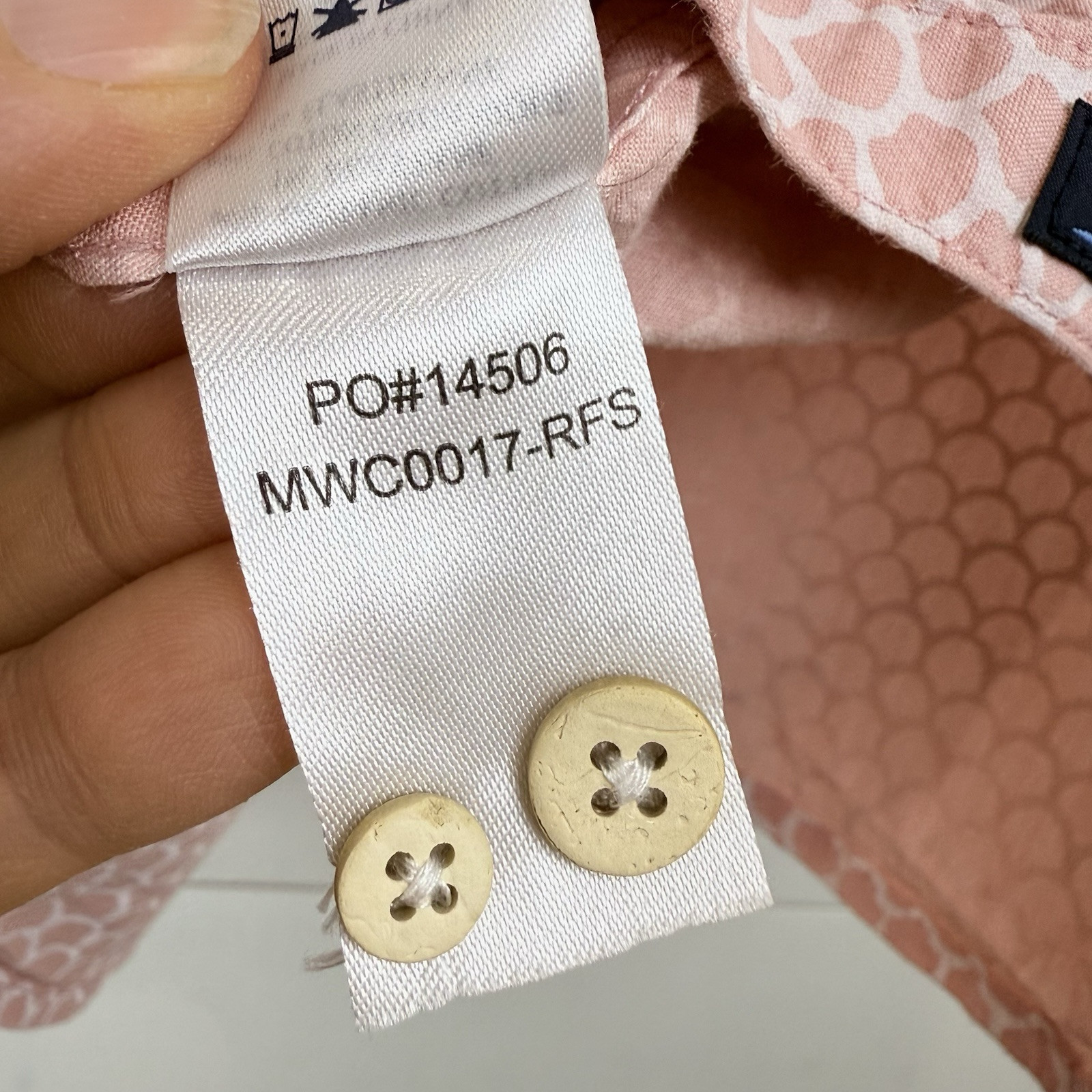 FAHERTY PLAYA FISH SCALE ROSE STRETCH SHORTSLEEVE… - image 8