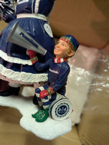 Penn State Nittany Lions Danbury neuwertig Mrs Claus Figur Neu in OVP mit Zertifikat - Bild 4 von 4