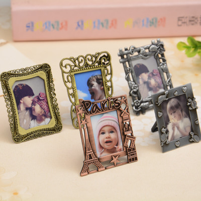 Mini Creative Retro Metal Photo Frame Key Chain Key Ring Charms Pendant Gift 1pc