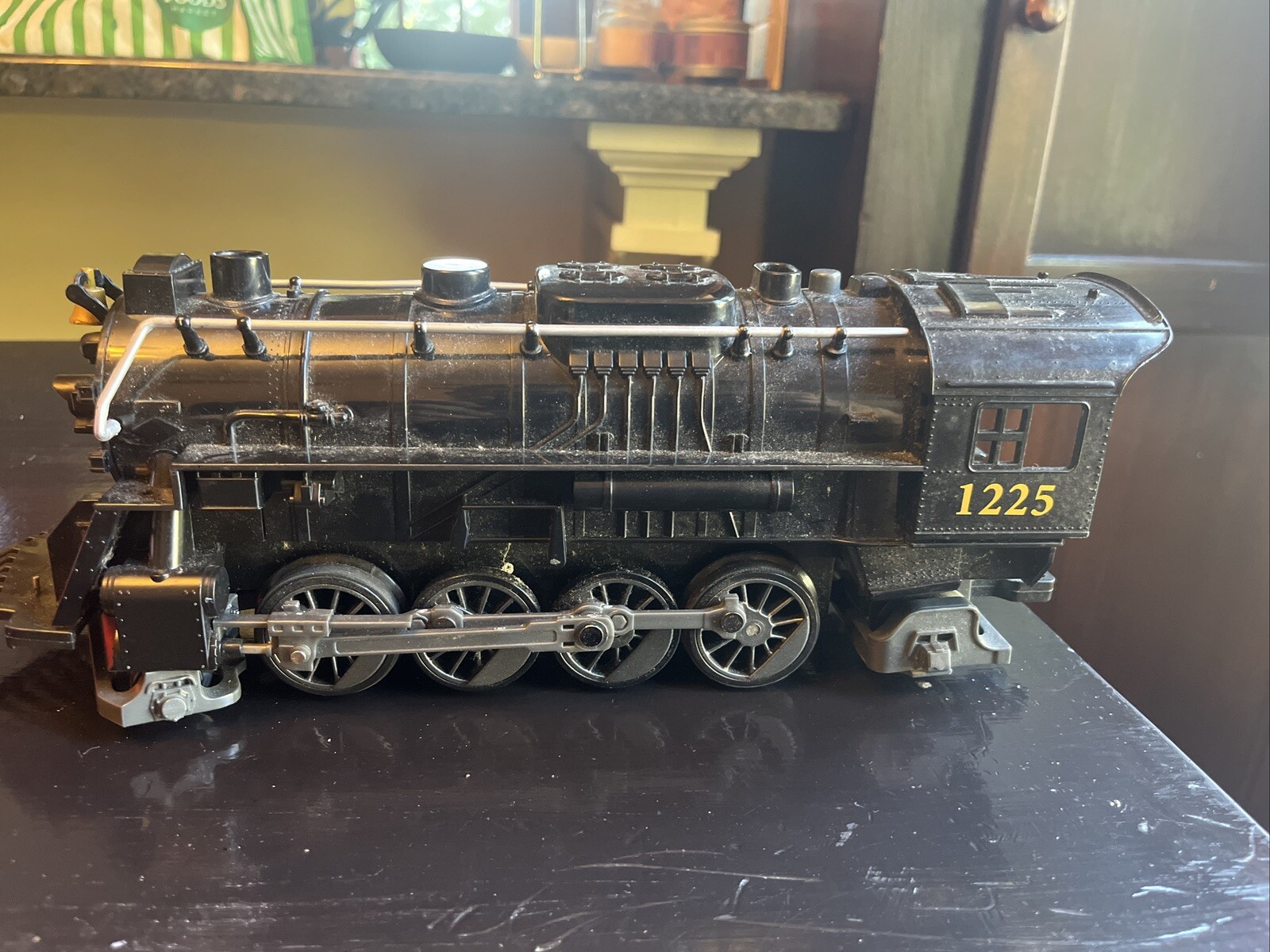 Lionel Polar Express Train Engine 1225 Model 711795 G Scale