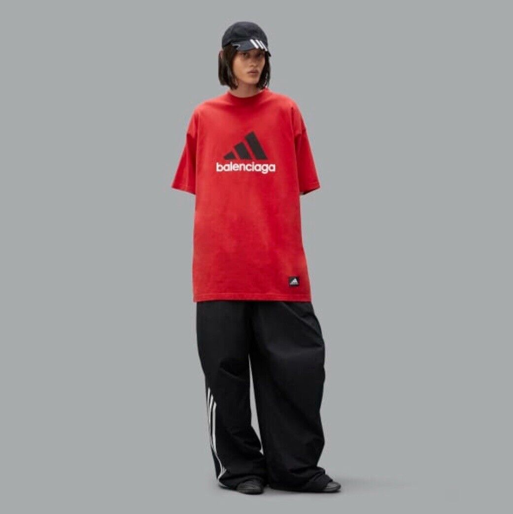 NEW! BALENCIAGA X ADIDAS 90s OVERSIZED TEE D.S SIZE US 1 | eBay NEW! BALENCIAGA X ADIDAS 90s OVERSIZED TEE D.S SIZE US 1 | eBay