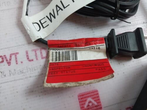 DeWalt DC9000 28V-36V 1 Hour Charger 120VAC 60HZ 2A - Picture 10 of 10