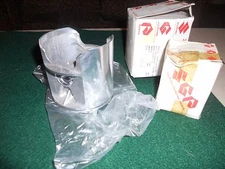 69-77 SUZUKI GT250 OEM PISTON 12170-33004 PISTON ONLY