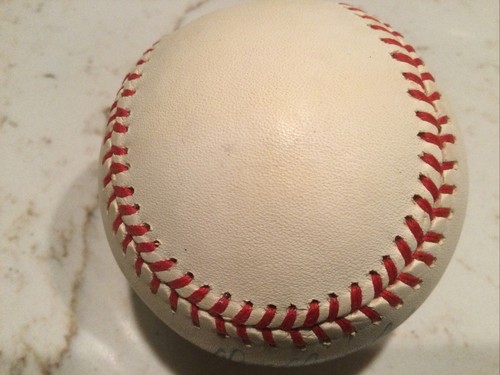 Don Drysdale Autographed Baseball—Beckett Sticker #BQ32136 - Picture 6 of 6