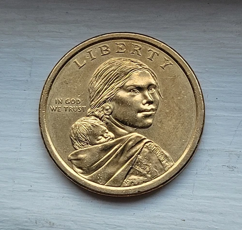 2009 D Sacagawea One Dollar Coin US Liberty Golden Color Denver Mint BU