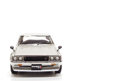 京商 1/18 NISSAN SKYLINE 2000GT-R KPGC110 Amazon | Kyosho 1/18 Nissan Skyline GT-R ケンメリ 2000