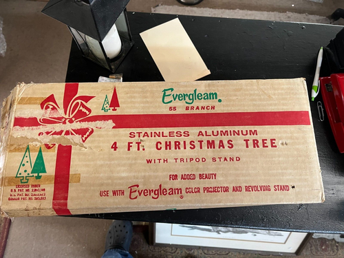 Vintage Evergleam Aluminum Christmas Tree 4 Foot w/ Box - Picture 10 of 11