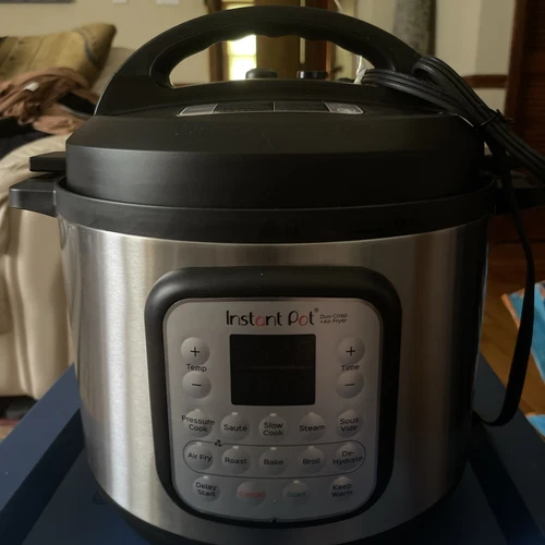 Instant Pot Duo CRISP + AIR Fryer Pressure Cooker 11-in-1 - 8 Quart