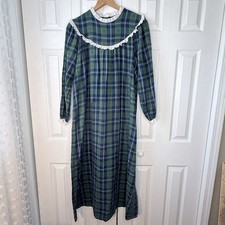 LL Bean Vintage Plaid Nightgown Womens M Flannel Long Sleeve Hearts Eyelet Lace