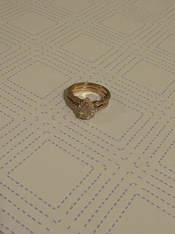 Juego de anillos de boda de morganita de oro rosa de 14k talla 5,25 Foto 4 de 4