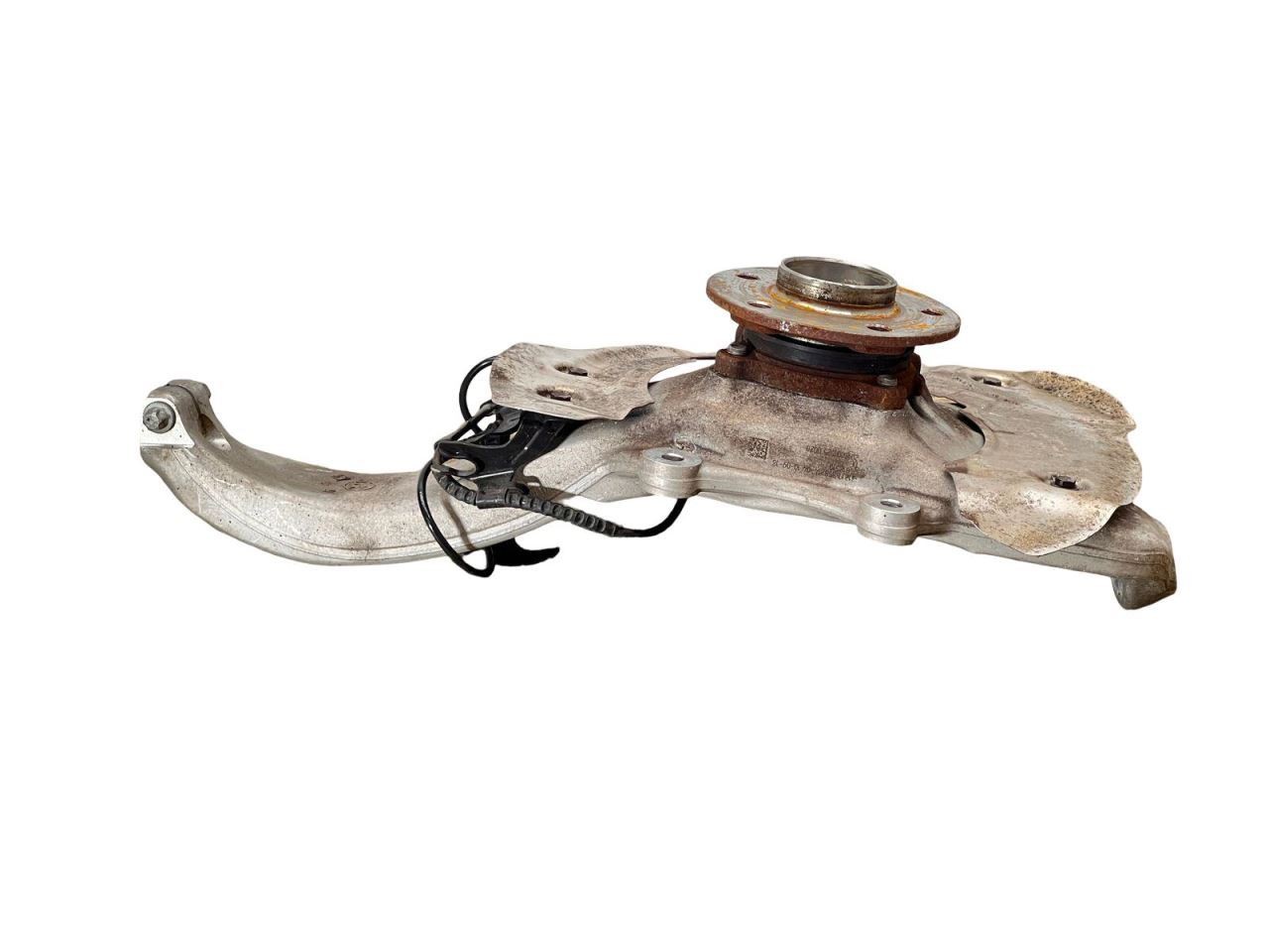 BMW i8 2019 Front Right Steering knuckle
