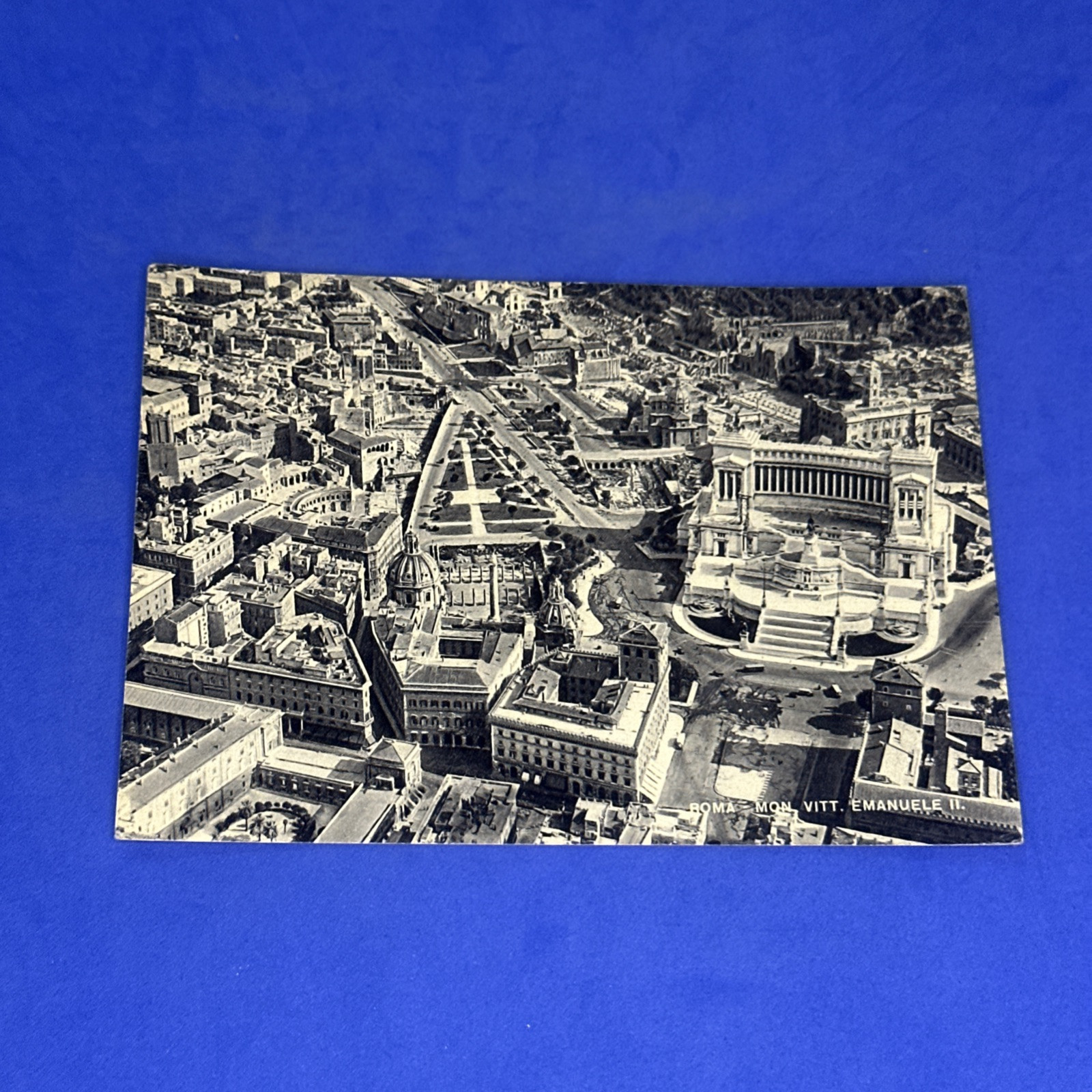 ROMA MON VITT EMANUELE II BIANCO E NERO - CARTOLINA