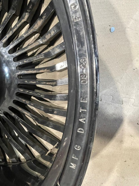 ROLLS ROYCE CULLINAN 24" Vossen Wheels Gloss Black