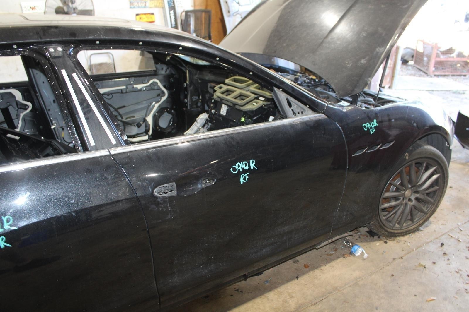 Maserati Ghibli 2014-2019 Front Right Door shell Black