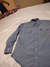 WRANGLER Men's Shirt L WESTERN blue pearl snaps 2 pockets 3 cuff snaps EUC