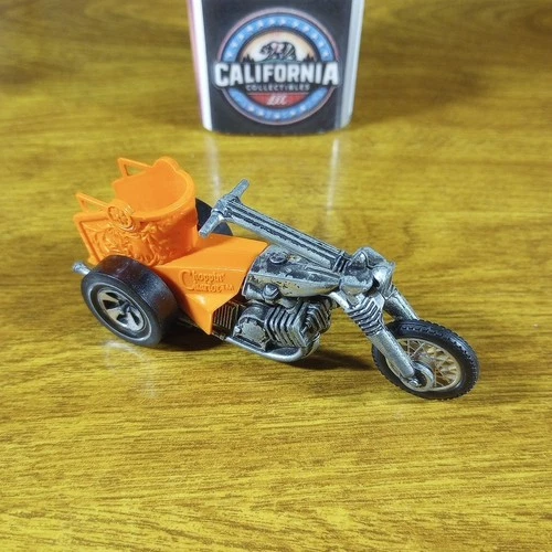 Hot Wheels Vintage RRRumblers Choppin' Chariot Orange Hong Kong 1971 Motorcycle