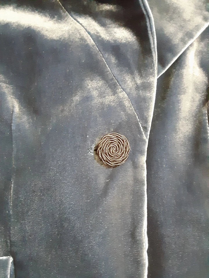 Blazer halógeno para mujer de terciopelo mezcla de seda rosa botón flor S pequeño azul Foto 4 de 4