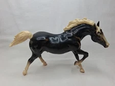 Vintage Breyer Running Stallion #126 Glossy Charcoal 1968-1971 Traditionals 