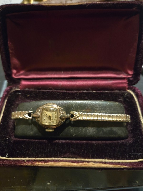 Vintage LADIES WATCH BULOVA 10K ROLLED GOLD PLATE  in case works