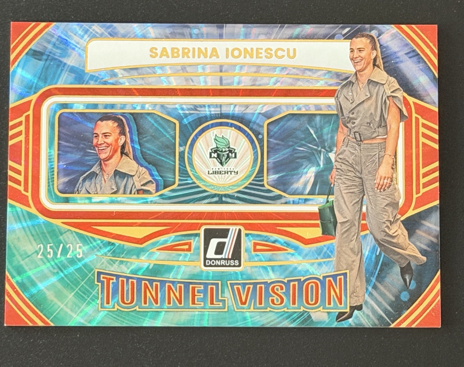 2026 Panini Donruss WNBA Sabrina Ionescu #2 Tunnel Vision Red Holo Laser 25/25