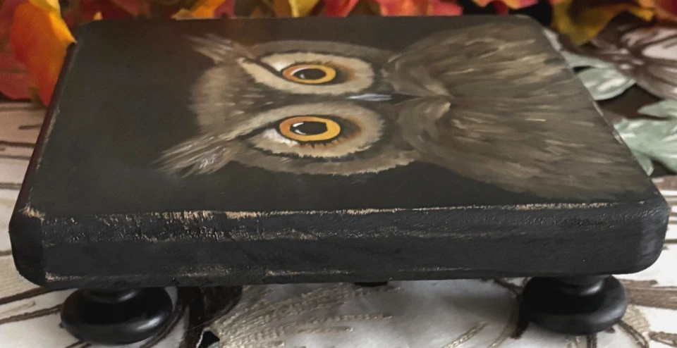 *~* HAND PAINTED OWL *~* FALL  *~*  MEDIUM RISER - Image 3 of 4