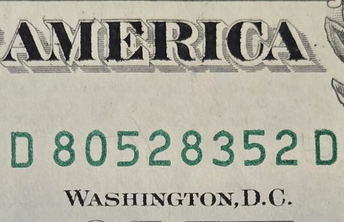 LOT OF 2 $1 VINTAGE Sequential Bills 1977A Uncirculated  - Picture 5 of 5