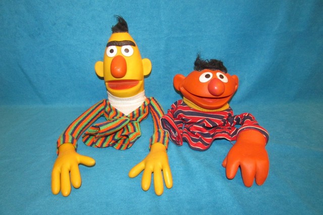 Vintage 1976 Sesame Street Paper Doll Players muppets theater ex uncut | eBay