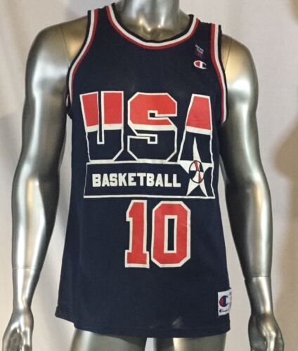 VINTAGE CHAMPION 1996 USA BASKETBALL JERSEY & SHORTS SET VINTAGE CHAMPION 1996 USA BASKETBALL JERSEY & SHORTS SET