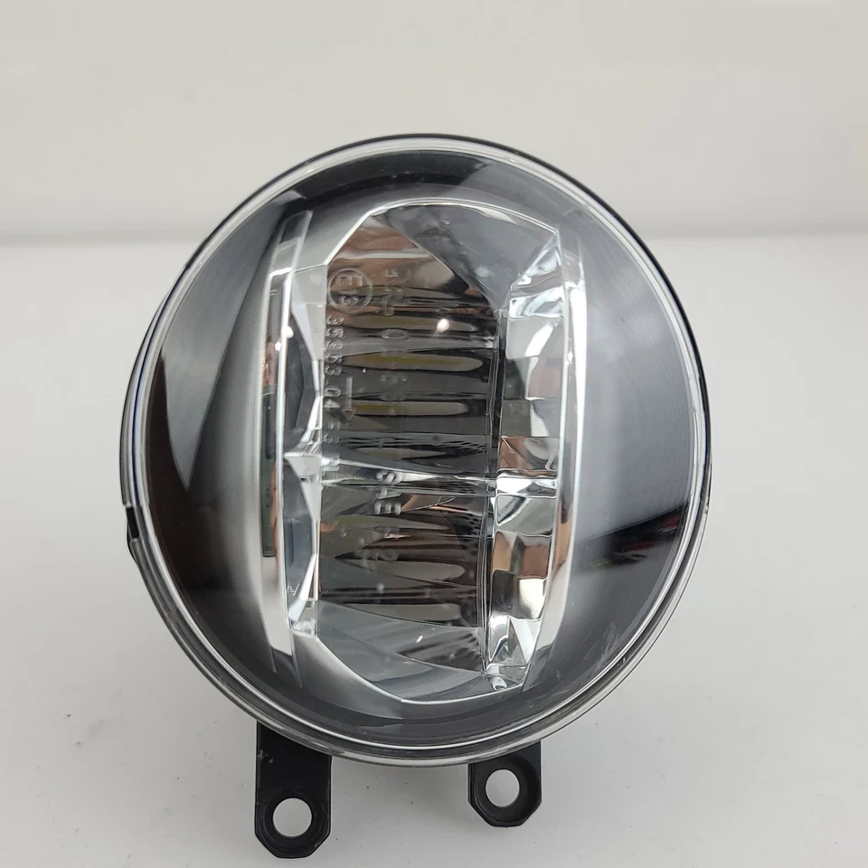 2015 - 2019 Fits Toyota Land Cruiser Left Driver LED Fog Lamp Fog Light - Image 3 of 4