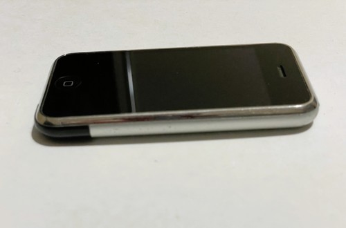 Apple iPhone 2G 8GB – First Generation iOS 1.0 – Rare Collector’s Item (2007) - Zdjęcie 5 z 8