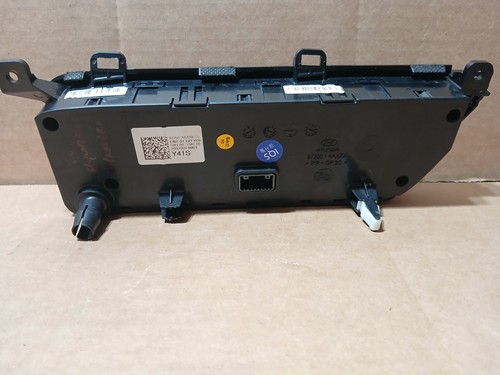 2020-2023 OEM Hyundai Elantra HVAC Digital Temp Climate Control Unit - Picture 5 of 7
