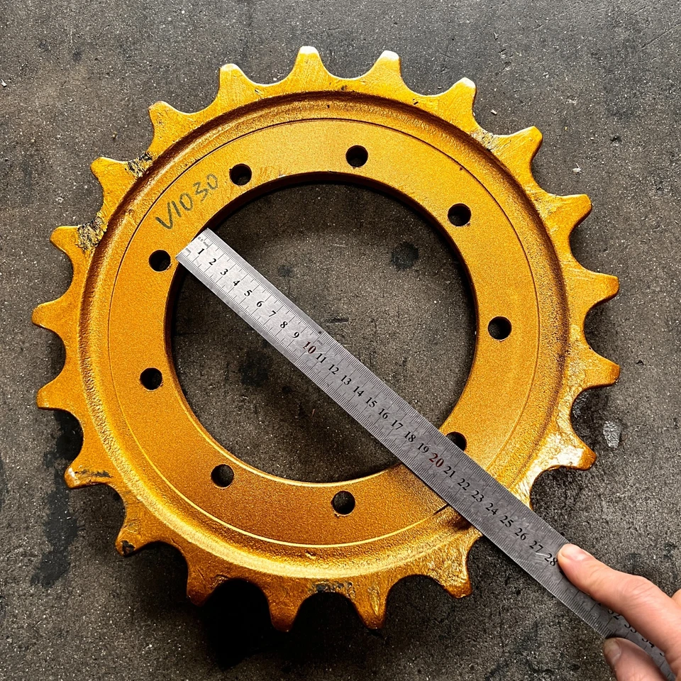 RODA DENTADA SERVE PARA YANMAR VIO30-1 VIO30-2 VIO33U VIO35-2 VIO35-3 9 FUROS - Imagem 2 de 4