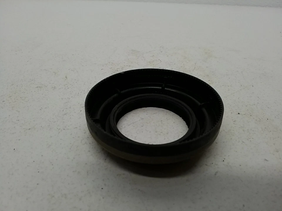 Уплотнение заднего колеса 3195 National Automotive 3195 - Изображение 4 из 4