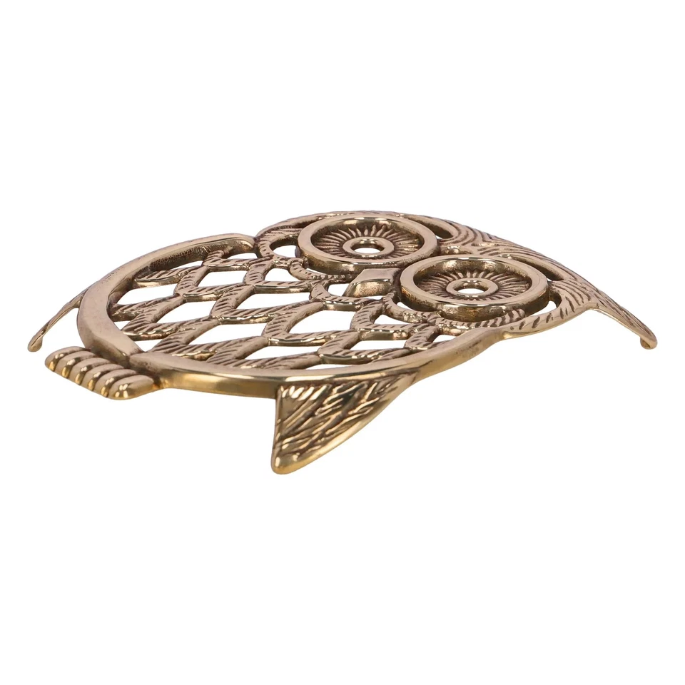 Sottopentola in ottone lucido a forma di  gufo realizzato in italia da cucina - Immagine 2 di 4