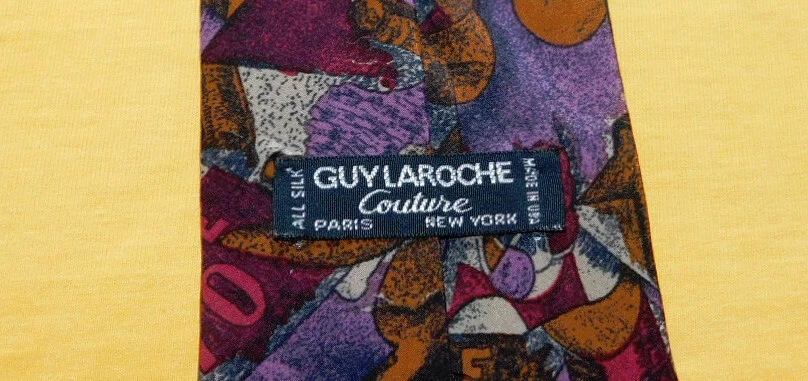 CORBATA DE DISEÑO ABSTRACTO MARRÓN/ROJO/NARANJA CHICO LAROCHE - CORBATAS DE DISEÑO. Foto 3 de 3