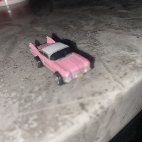 Micro Machines - Galoob - 1959 Cadillac Coupe - Pink - - Picture 3 of 3