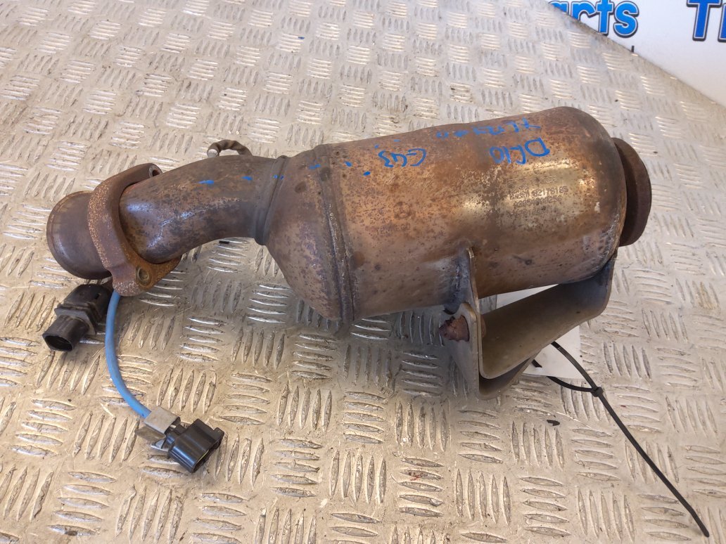 MERCEDES BENZ C43 Glc43 AMG Left Exhaust Catalytic Converter Cat  