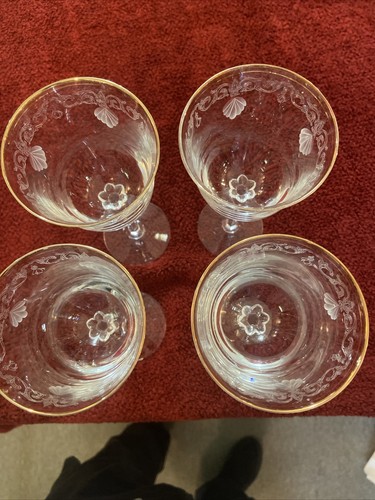 4 Lenox Crystal CLASSIC SHELL 7 1/4" Wine Glass(s) MINT Condition - Picture 7 of 11