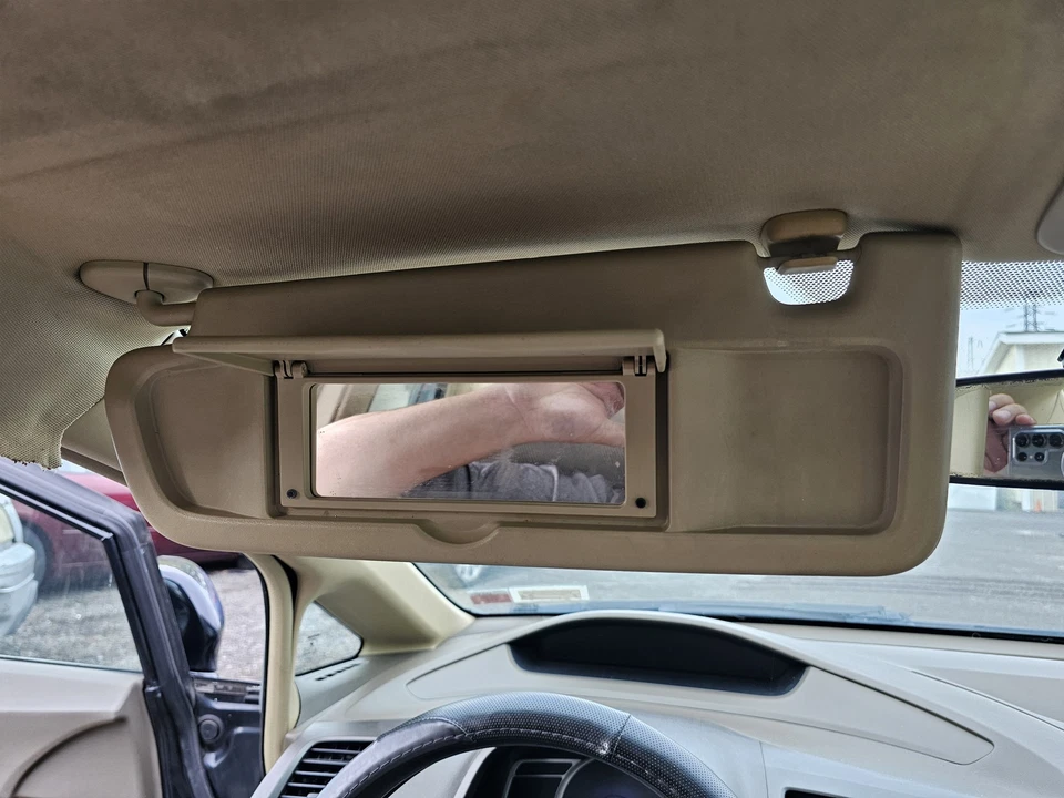 Used Left Sun Visor fits: 2006 Honda Civic without illumination Left Grade A - Изображение 2 из 4