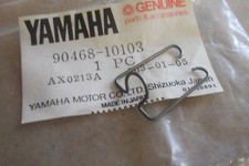 YAMAHA YT125 YT 125 1980/1981 GENUINE NOS THROTTLE CABLE CLIP - # 90468-10103