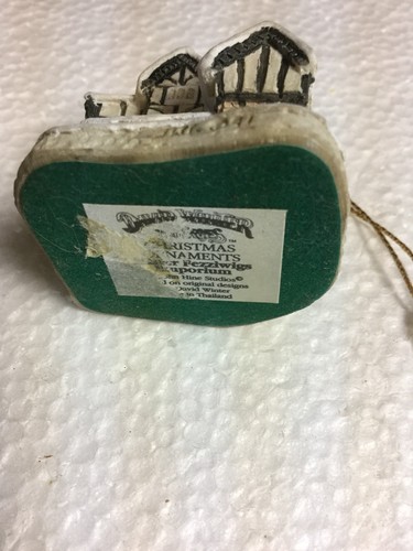 Christmas Ornament David Winter Cottage - Picture 4 of 4