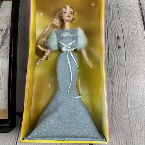 2004 VIRGO ZODIAC BARBIE BAMBOLA ETICHETTA ROSA DA COLLEZIONE MATTEL BLONDE - Foto 4 di 7