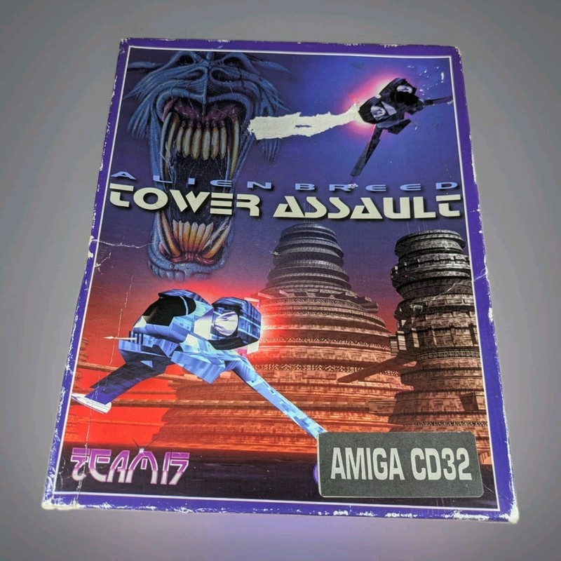 Alien Breed Tower Assualt - Team 17 - Commodore Amiga CD32 - Please read