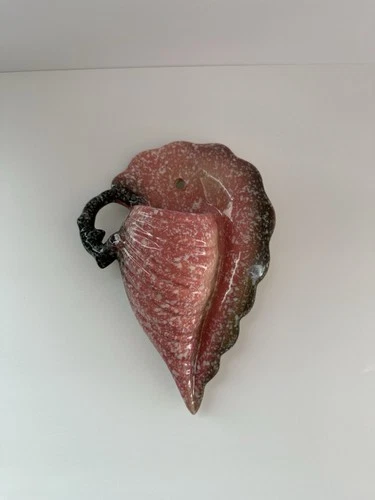 VINTAGE HULL CONCH SHELL SPECKLED PINK AND GRAY WALL POCKET 7 1/2" W13
