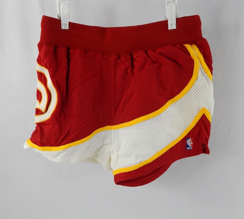 1990-91 Atlanta Hawks Game Used Red Shorts Pacman 36 DP104243