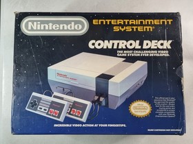 Nintendo Entertainment System NES Control Deck Console COMPLETE 