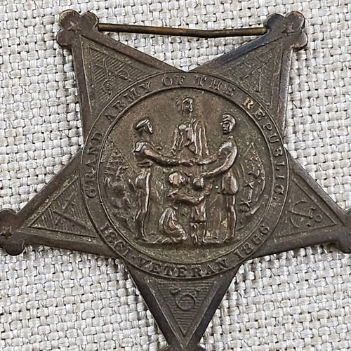 Grand Army of the Republic Veteran Medal 1866 Star Emblem Civil War Collectible